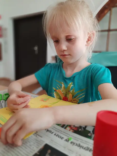Dzień Mamy w Akademii Kreatywnego Malucha — zdjęcie 5