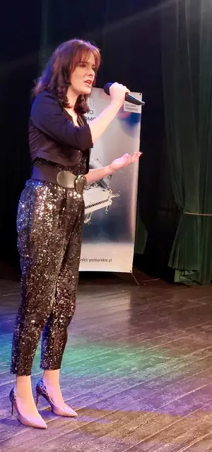 Rozśpiewane dzieciaki na scenie WDK — zdjęcie 16