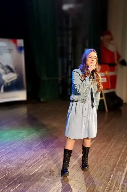 Rozśpiewane dzieciaki na scenie WDK — zdjęcie 21