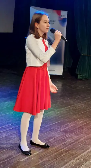 Rozśpiewane dzieciaki na scenie WDK — zdjęcie 39