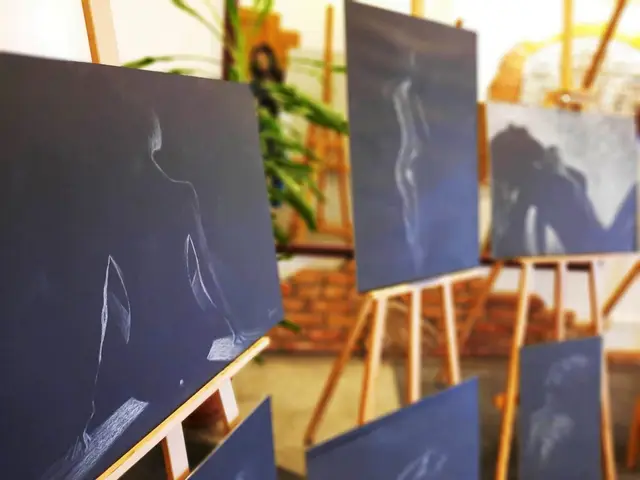 Wystawa zbiorowa „Piękno kobiety” — zdjęcie 15
