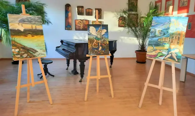 Wystawa „Piękno Uniesień” w WDK — zdjęcie 12