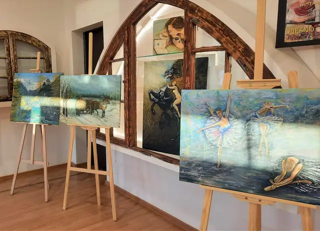 Wystawa „Piękno Uniesień” w WDK — zdjęcie 15