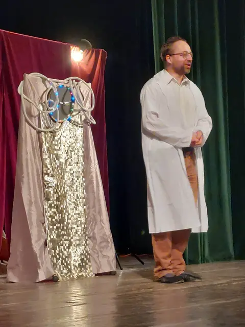 Spotkanie z teatrem w WDK — zdjęcie 2