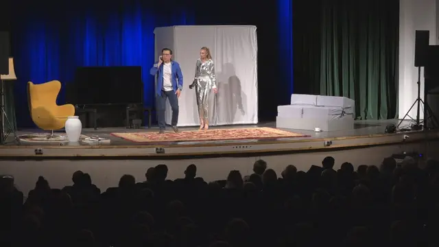 Spektakl teatralny „Miłość nie z tej ziemi” w WDK — zdjęcie 5
