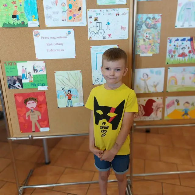 Wystawa „Tata – mój bohater” — zdjęcie 11