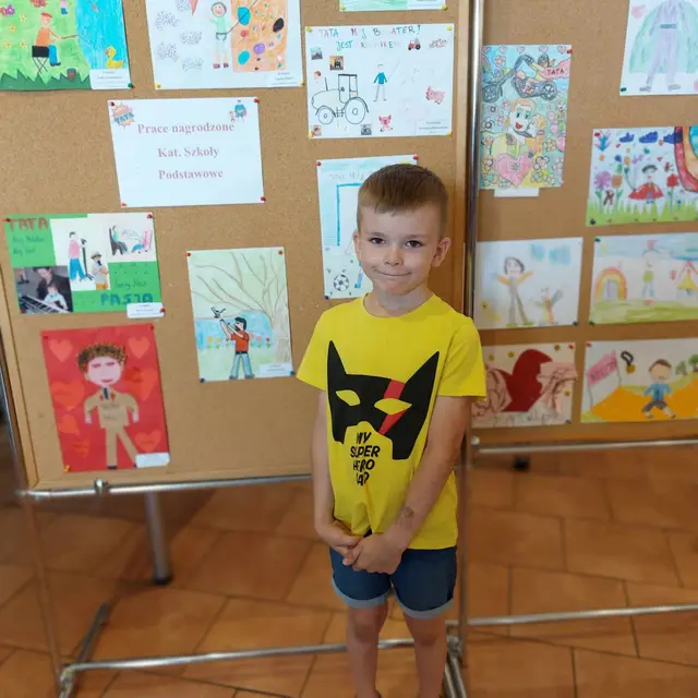 Wystawa „Tata – mój bohater” — zdjęcie 17