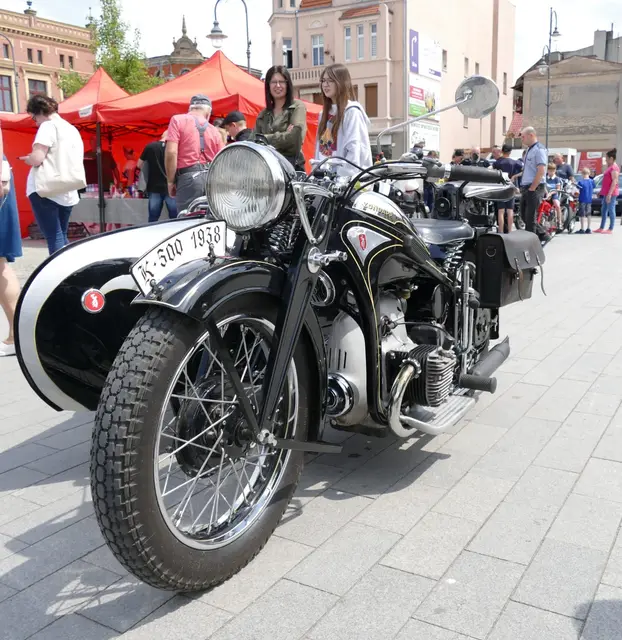Miejska Wystawa Zabytkowych Motocykli za nami — zdjęcie 11