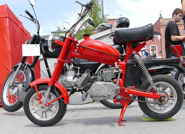 Miejska Wystawa Zabytkowych Motocykli za nami — zdjęcie 22