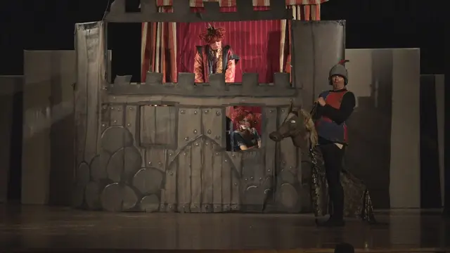 SPEKTAKL TEATRALNY DLA DZIECI ,,POGROMCA SMOKA JABBERWOCKA” — zdjęcie 2