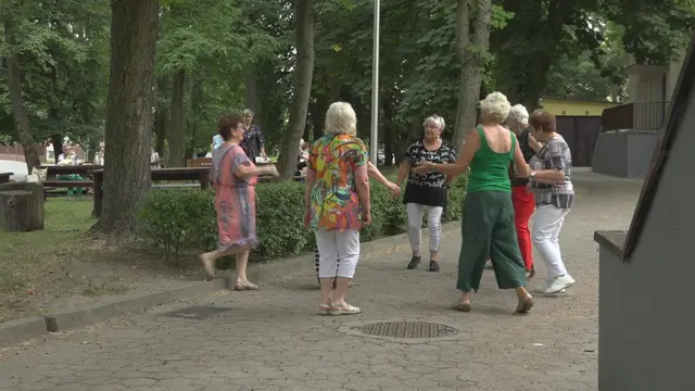 ZAJĘCIA Z ANIMATOREM WĄBRZESKIE FAJFY „PIECHOTĄ DO LATA” — zdjęcie 5