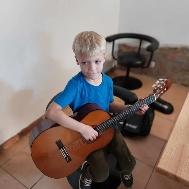 Gitara — zdjęcie 3