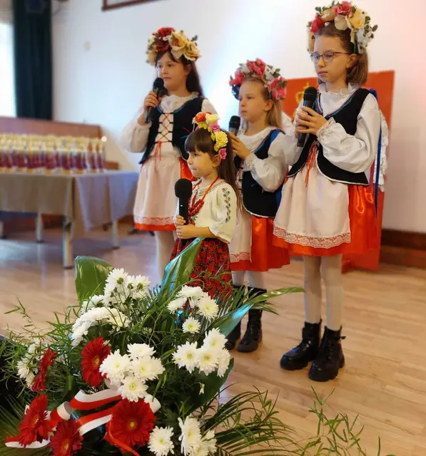 Piosenki patriotyczne w domu kultury — zdjęcie 18