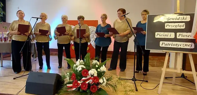 Piosenki patriotyczne w domu kultury — zdjęcie 29