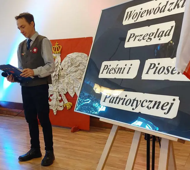 Piosenki patriotyczne w domu kultury — zdjęcie 44