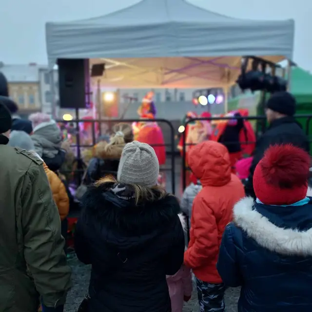 Jarmark Świąteczny na wąbrzeskim rynku — zdjęcie 5