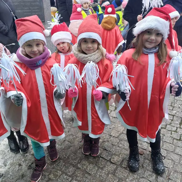 Jarmark Świąteczny na wąbrzeskim rynku — zdjęcie 13
