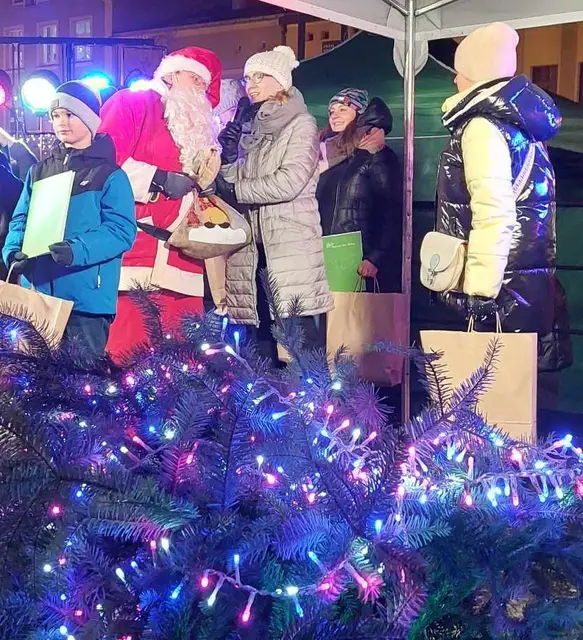 Jarmark Świąteczny na wąbrzeskim rynku — zdjęcie 35