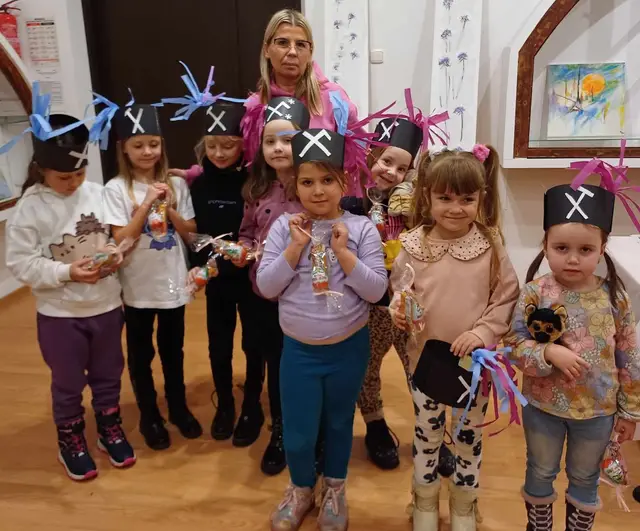 Barbórkowo i Mikołajkowo w Akademii Kreatywnego Malucha — zdjęcie 28