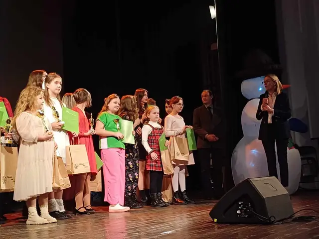 Rozśpiewane dzieciaki na scenie WDK — zdjęcie 22