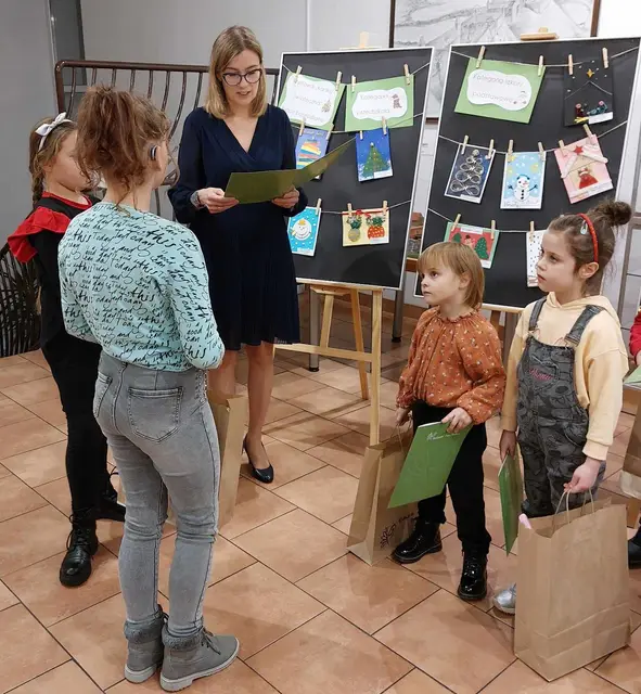 Wystawa ,,Kartka świąteczna” — zdjęcie 2