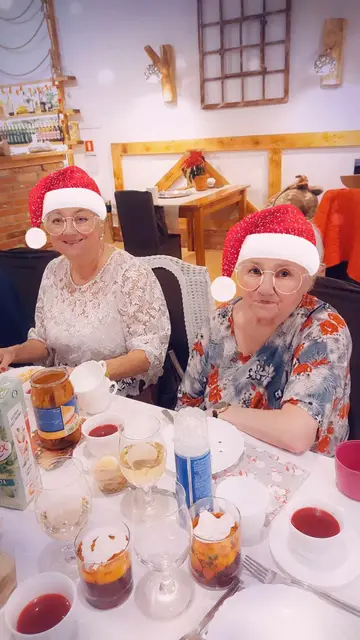 Spotkanie świąteczne w Klubie Seniora — zdjęcie 2