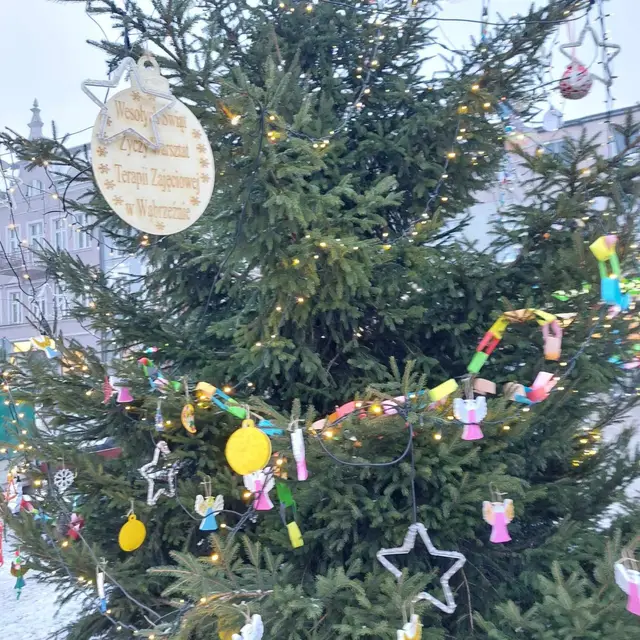 Jarmark Świąteczny na wąbrzeskim rynku — zdjęcie 51