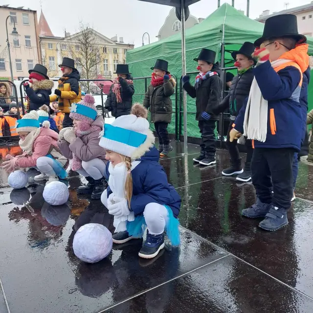 Jarmark Świąteczny na wąbrzeskim rynku — zdjęcie 59