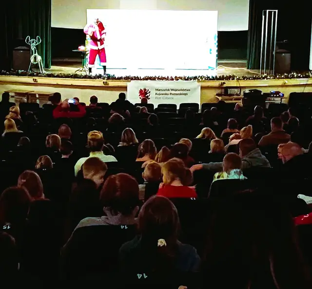 Mikołajkowy teatrzyk dla dzieci za nami — zdjęcie 5