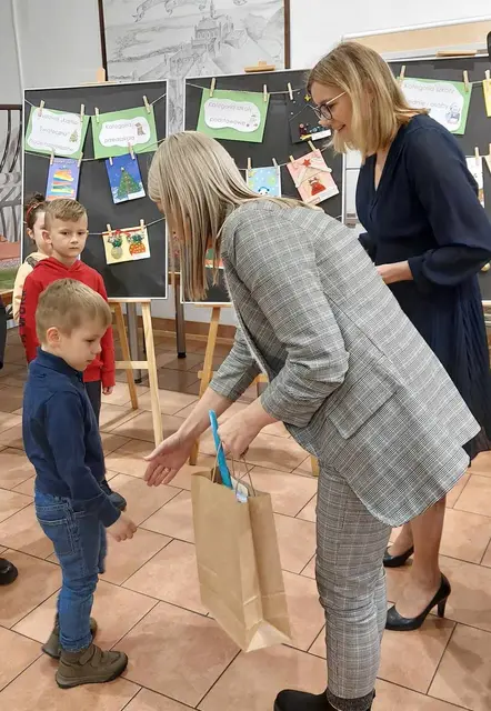 Wystawa ,,Kartka świąteczna” — zdjęcie 12