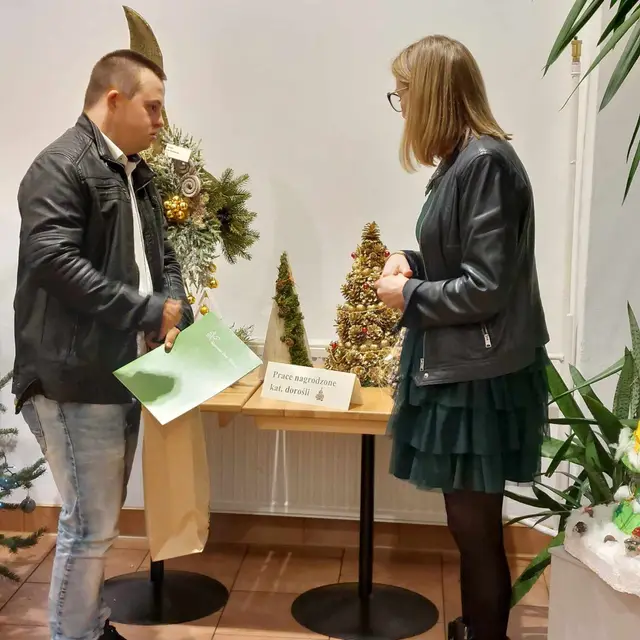Wystawa „Świąteczna choinka” — zdjęcie 3