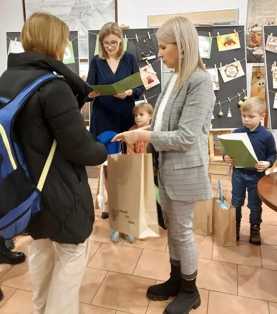 Wystawa ,,Kartka świąteczna” — zdjęcie 17