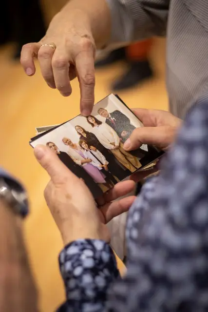 Wystawa starej fotografii ślubnej „Ona i On” w WDK — zdjęcie 10