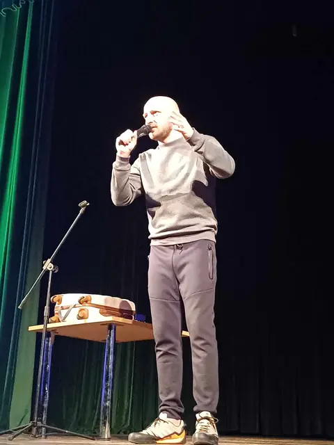 Stand – up w wykonaniu Marcina Positive — zdjęcie 6