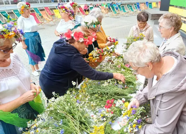Noc Świętojańska nad wąbrzeskim jeziorem — zdjęcie 11