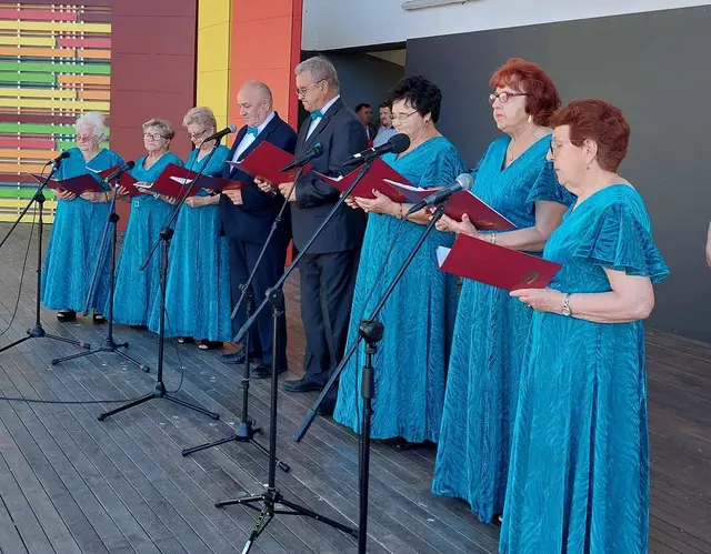 Seniorzy nad wąbrzeskim jeziorem — zdjęcie 10