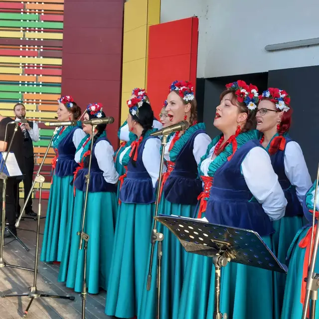 Seniorzy nad wąbrzeskim jeziorem — zdjęcie 21