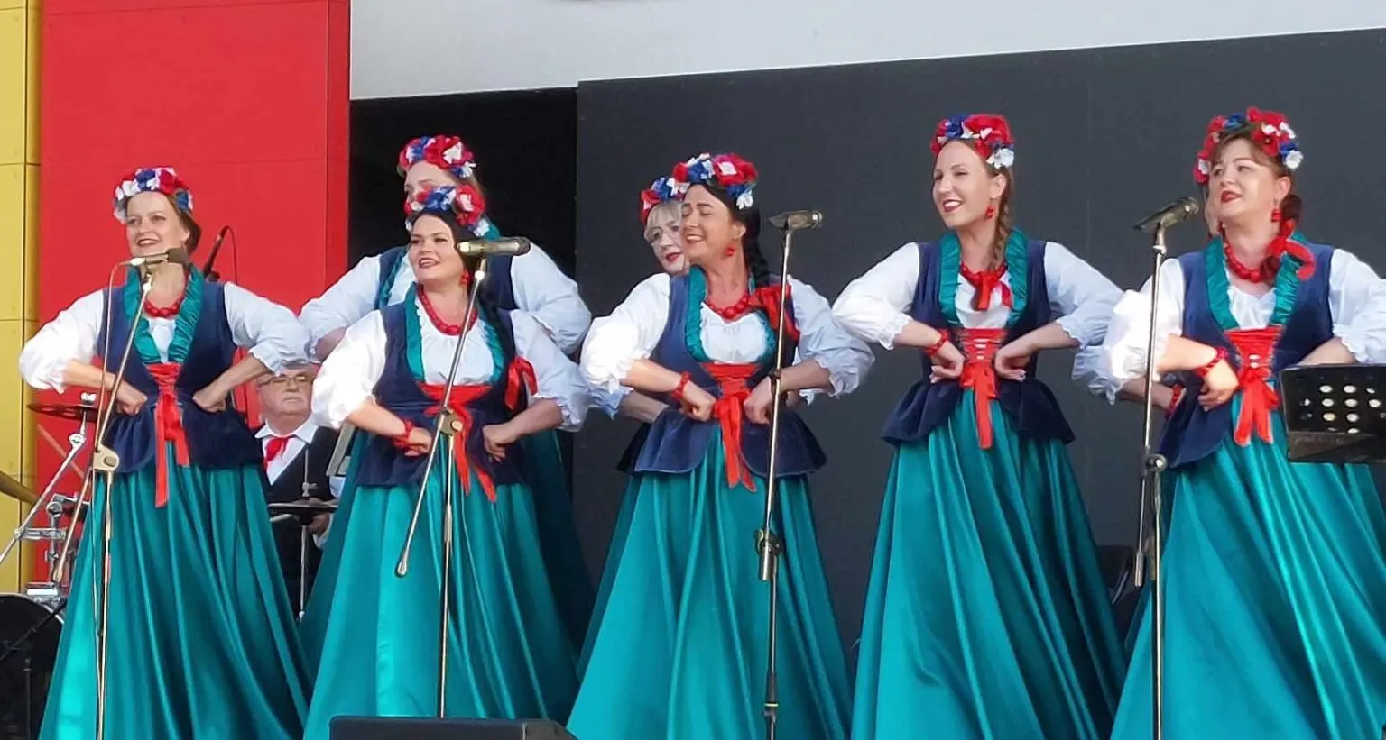 Seniorzy nad wąbrzeskim jeziorem