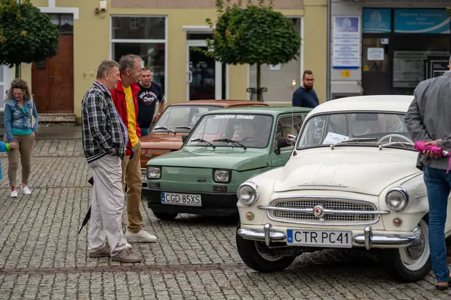 Wystawa Zabytkowych Pojazdów za nami… — zdjęcie 43