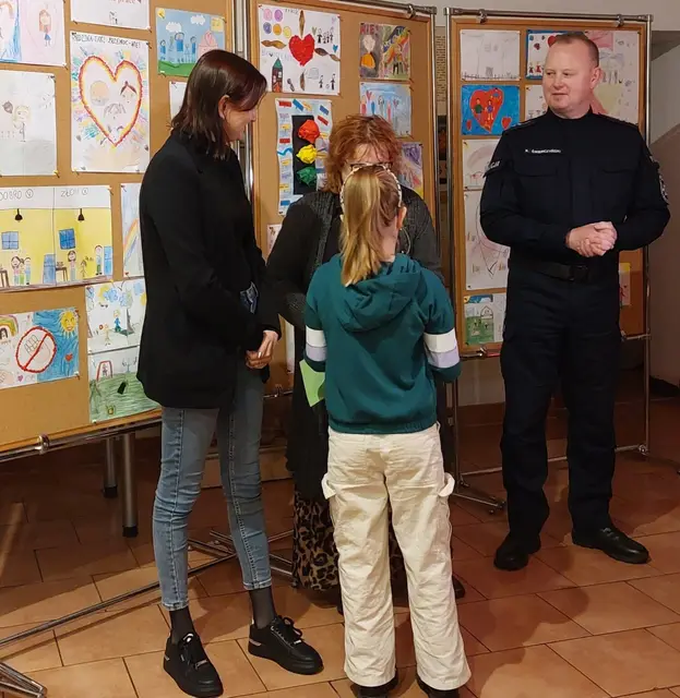 Wystawa prac „Dzieciństwo bez przemocy” — zdjęcie 13