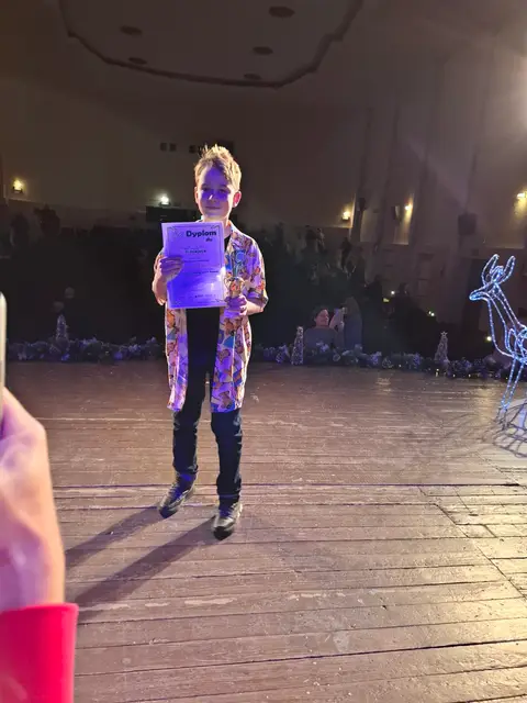 Rozśpiewane dzieciaki na scenie WDK — zdjęcie 45