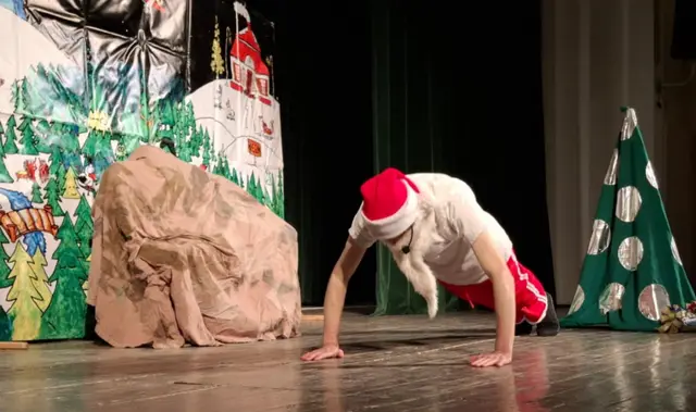 Spektakl teatralny za nami.. — zdjęcie 7