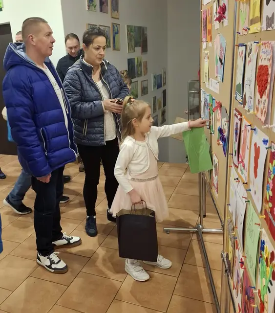 Wystawa „Laurka dla babci i dziadka” rozstrzygnięta — zdjęcie 22