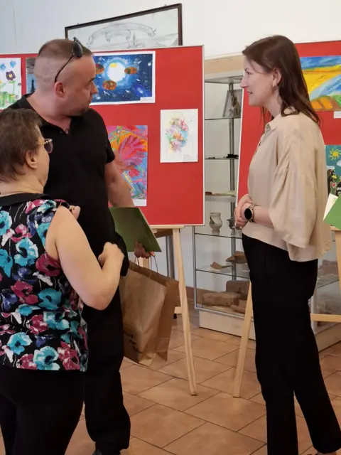 Konkurs pt. „Świat ma tyle barw…”  rozstrzygnięty — zdjęcie 11