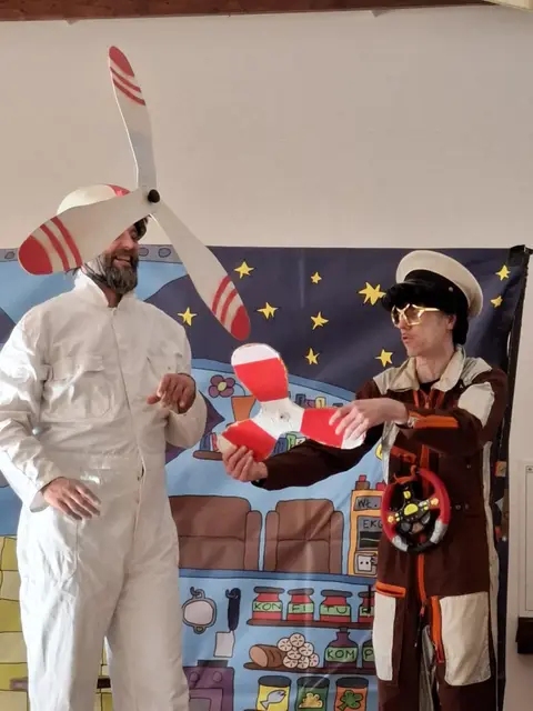 Spektakl teatralny dla dzieci — zdjęcie 1