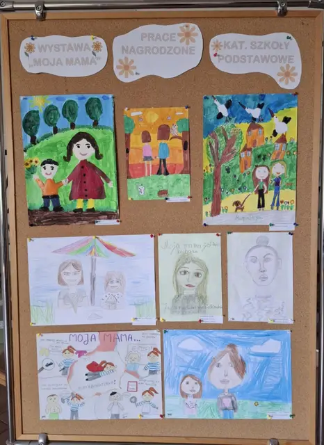 Portrety mam w WDK — zdjęcie 1