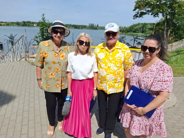 Wąbrzeska Biesiada Seniorów za nami – święto radości, śpiewu i integracji! — zdjęcie 21