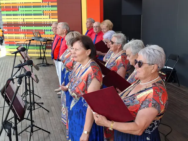 Wąbrzeska Biesiada Seniorów za nami – święto radości, śpiewu i integracji! — zdjęcie 24