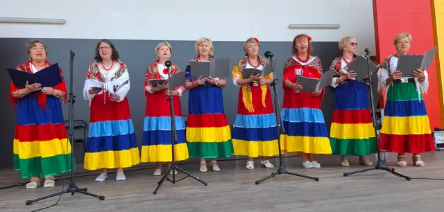 Wąbrzeska Biesiada Seniorów za nami – święto radości, śpiewu i integracji! — zdjęcie 34