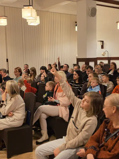 Spektakl teatralny za nami — zdjęcie 6